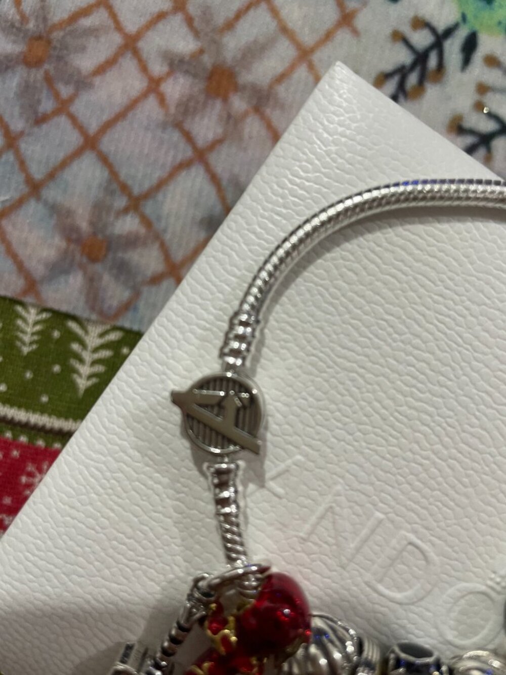 Pandora x Marvel Collaboration Charm Bracelet - Picture 8 of 10